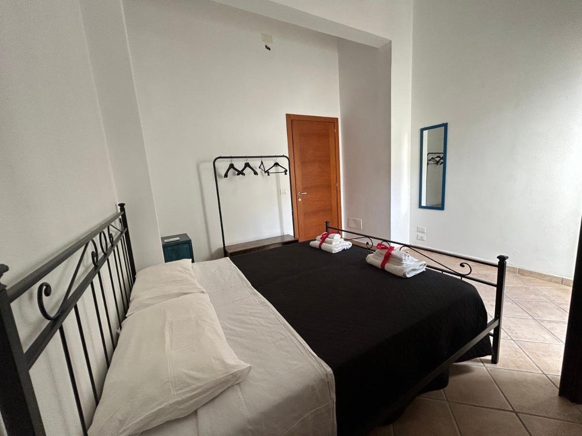 Suite Le Due Sorelle Torre dell'Orso Buitenkant foto