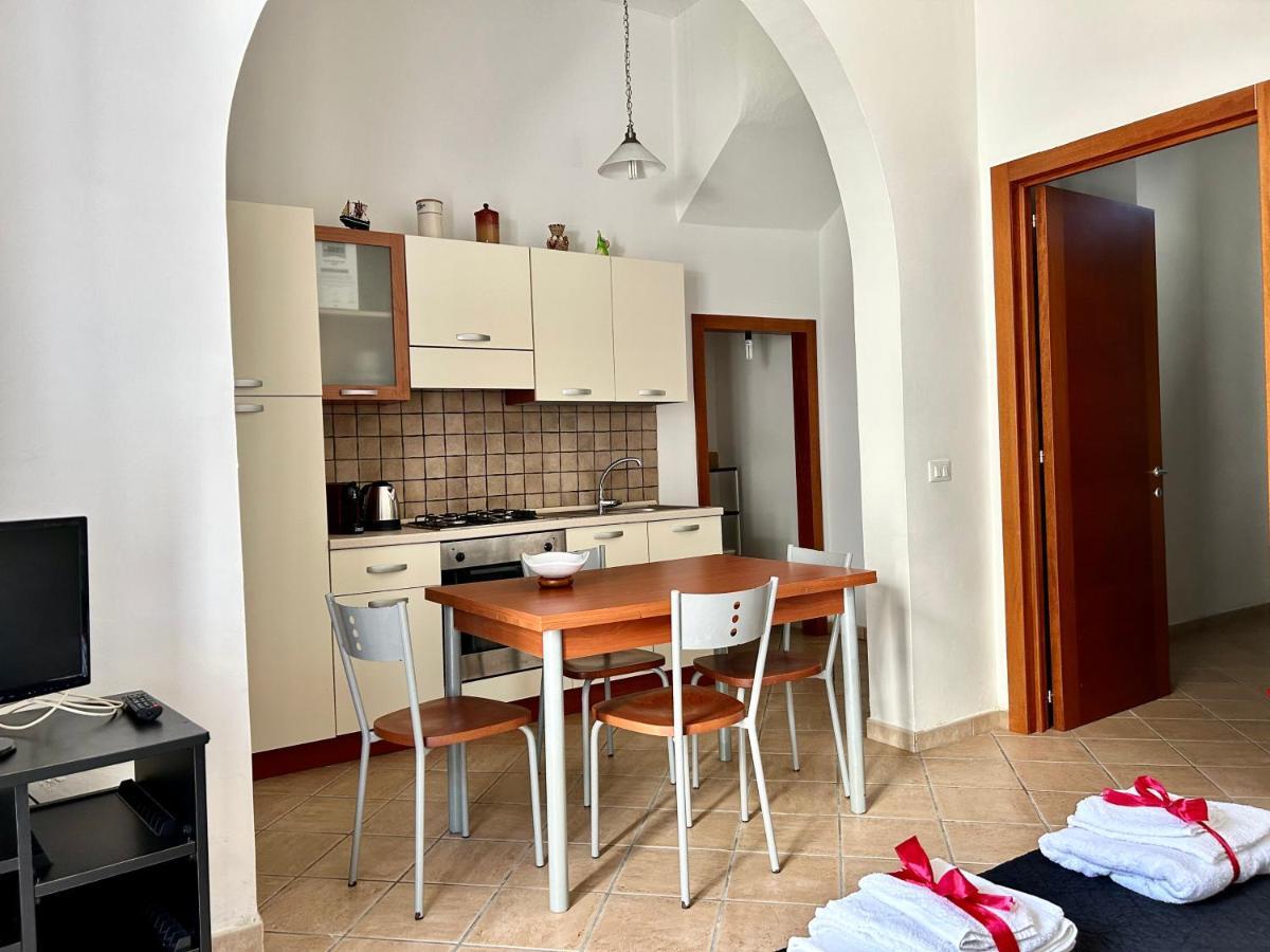 Suite Le Due Sorelle Torre dell'Orso Buitenkant foto